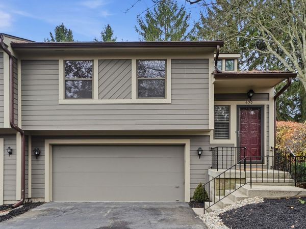 630 Hidden Valley Court, Fairborn, OH 45324