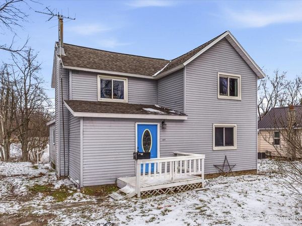 1417 Harrison Street, Lake Odessa, MI 48849