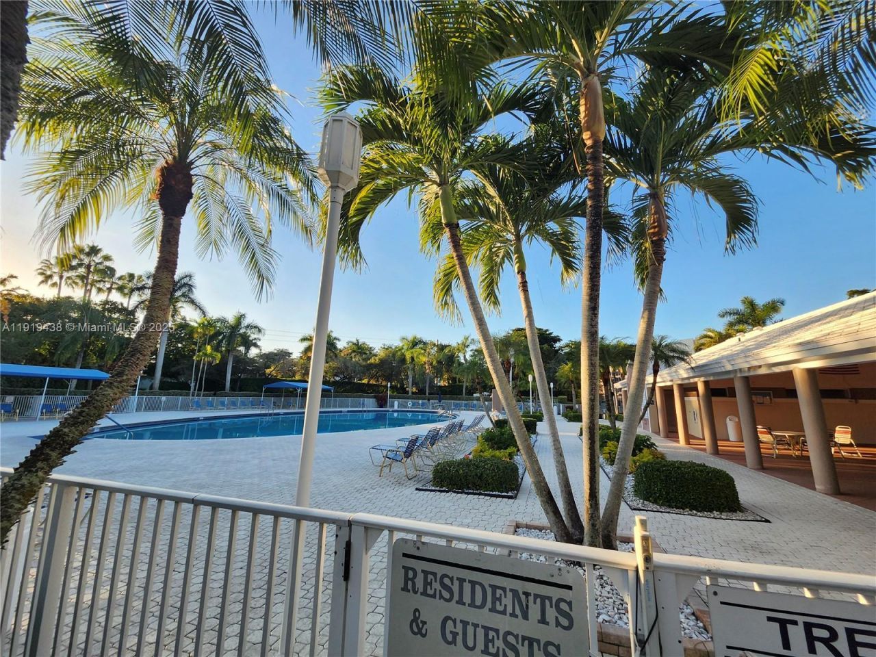 7852 Trent Dr, Unit 206, Tamarac, FL 33321 Photo