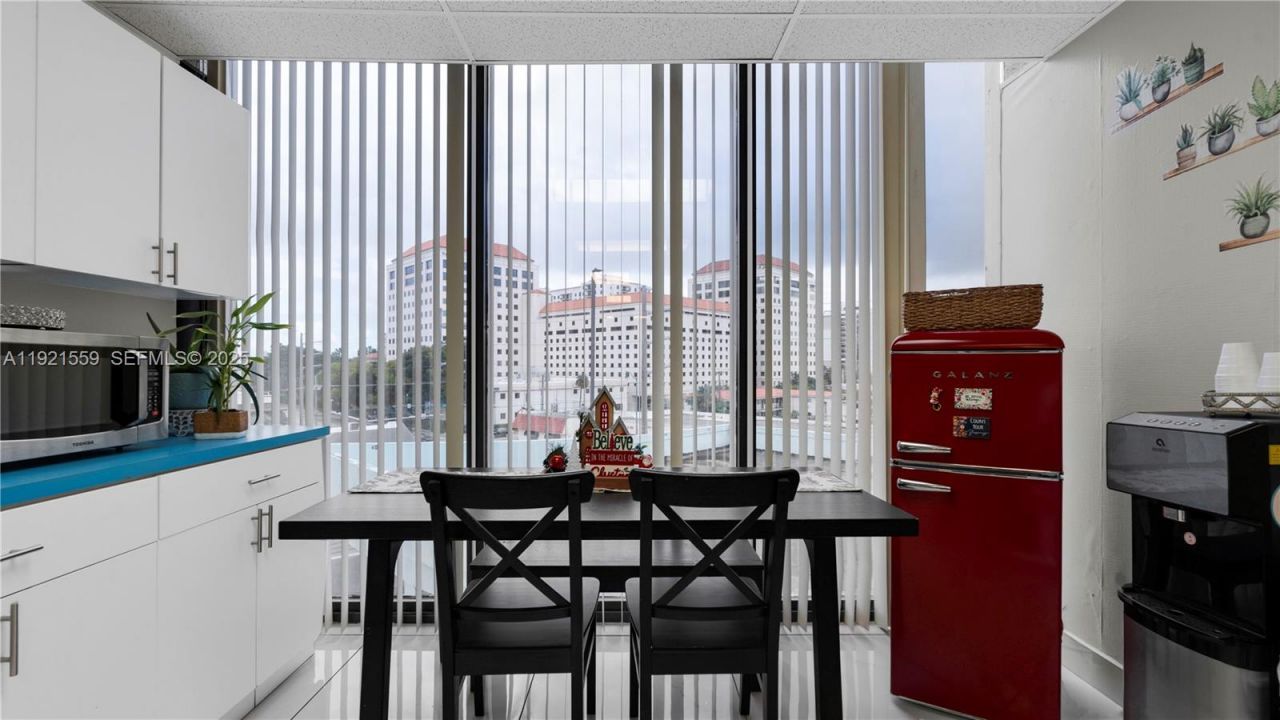 747 Ponce De Leon Blvd, Unit 410, Coral Gables, FL 33134 Photo