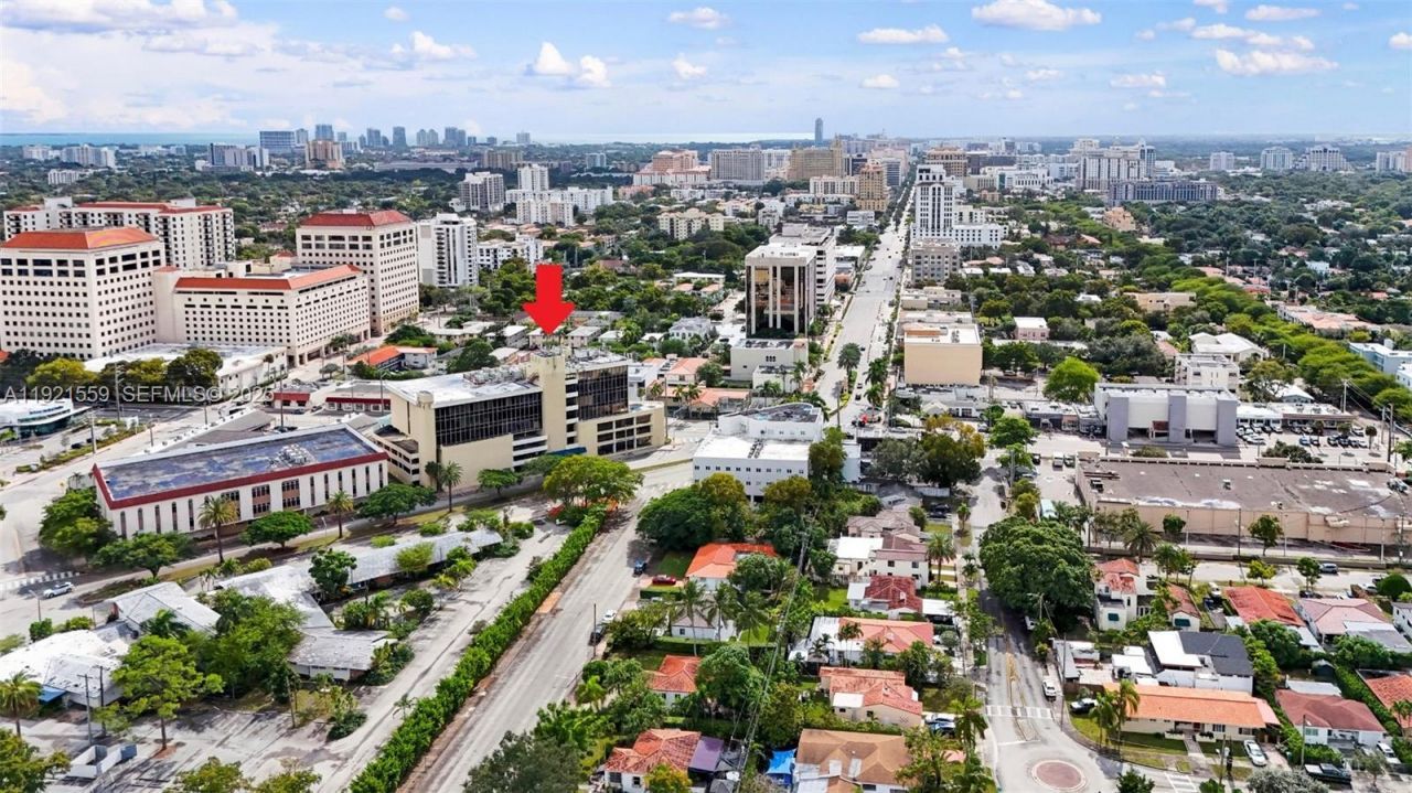 747 Ponce De Leon Blvd, Unit 410, Coral Gables, FL 33134 Photo