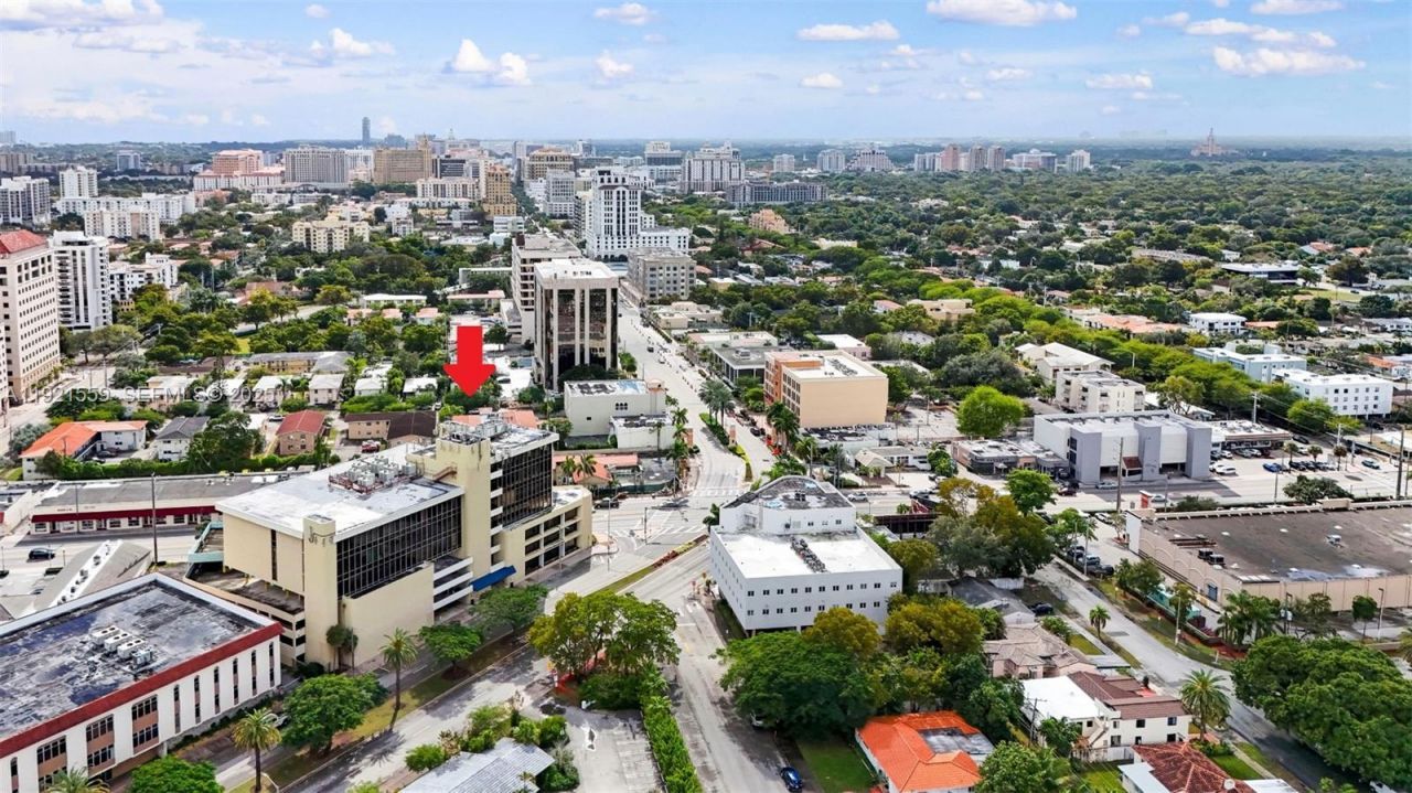 747 Ponce De Leon Blvd, Unit 410, Coral Gables, FL 33134 Photo