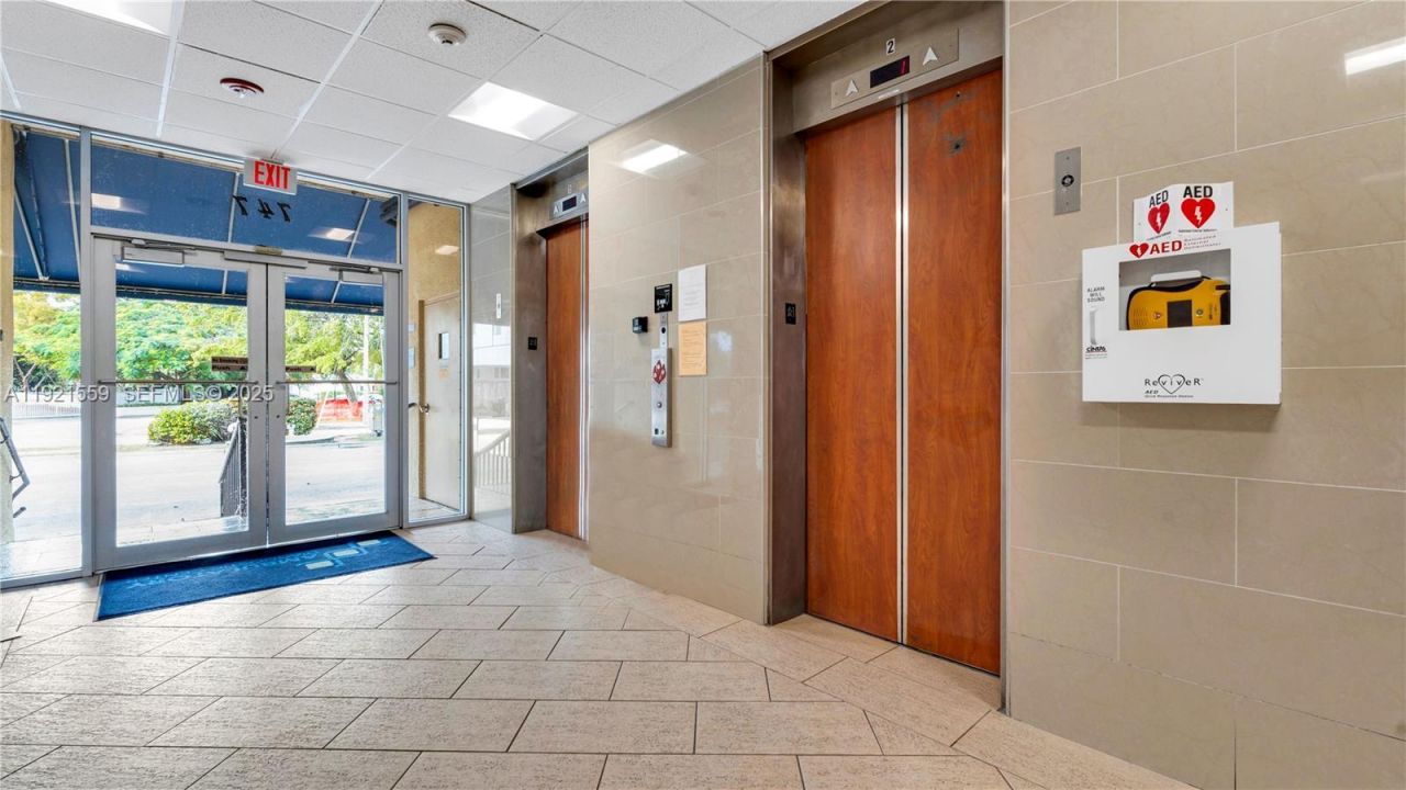 747 Ponce De Leon Blvd, Unit 410, Coral Gables, FL 33134 Photo