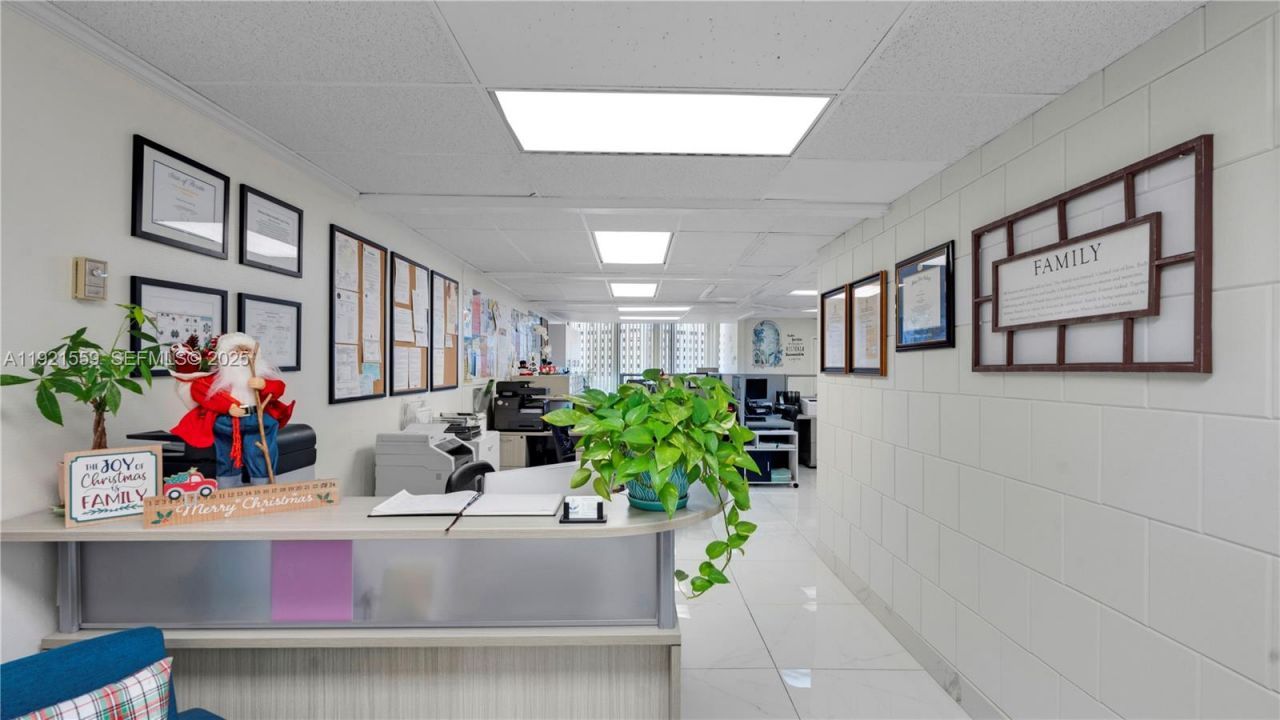 747 Ponce De Leon Blvd, Unit 410, Coral Gables, FL 33134 Photo