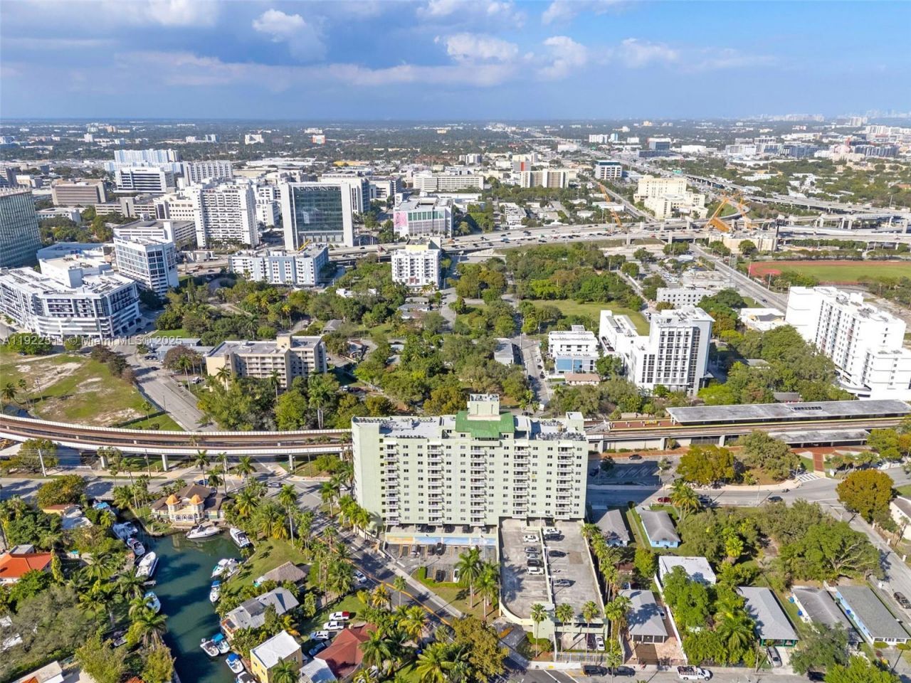 816 NW 11th St, Unit 607, Miami, FL 33136 Photo