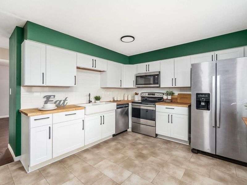 6035 Karl Road, Columbus, OH 43229 Photo 10