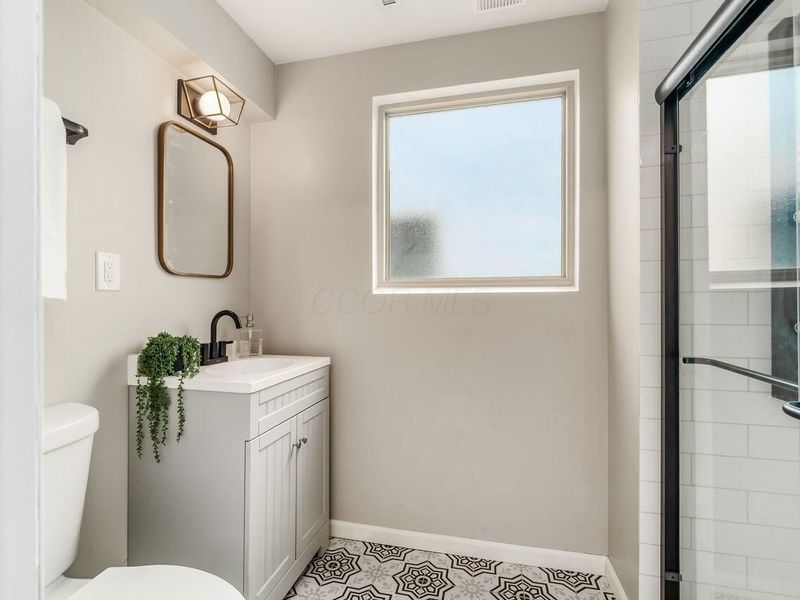 6035 Karl Road, Columbus, OH 43229 Photo 27