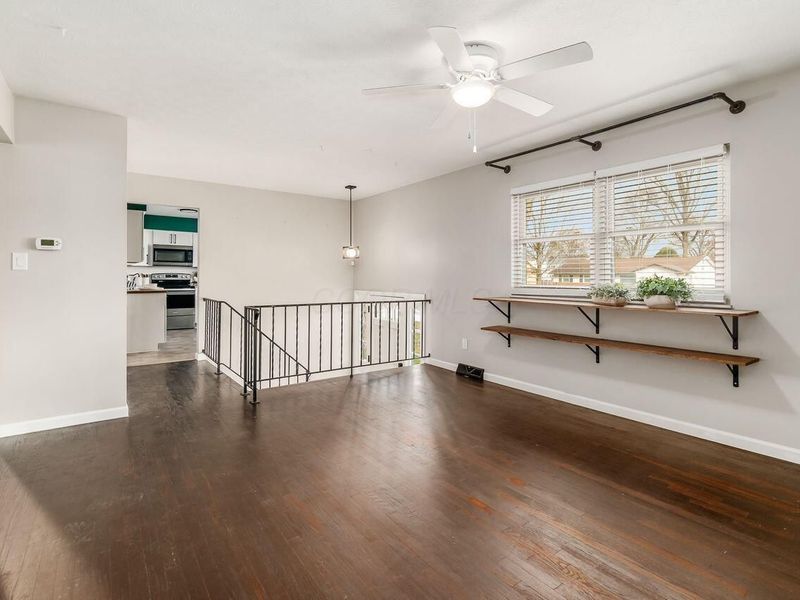 6035 Karl Road, Columbus, OH 43229 Photo 4