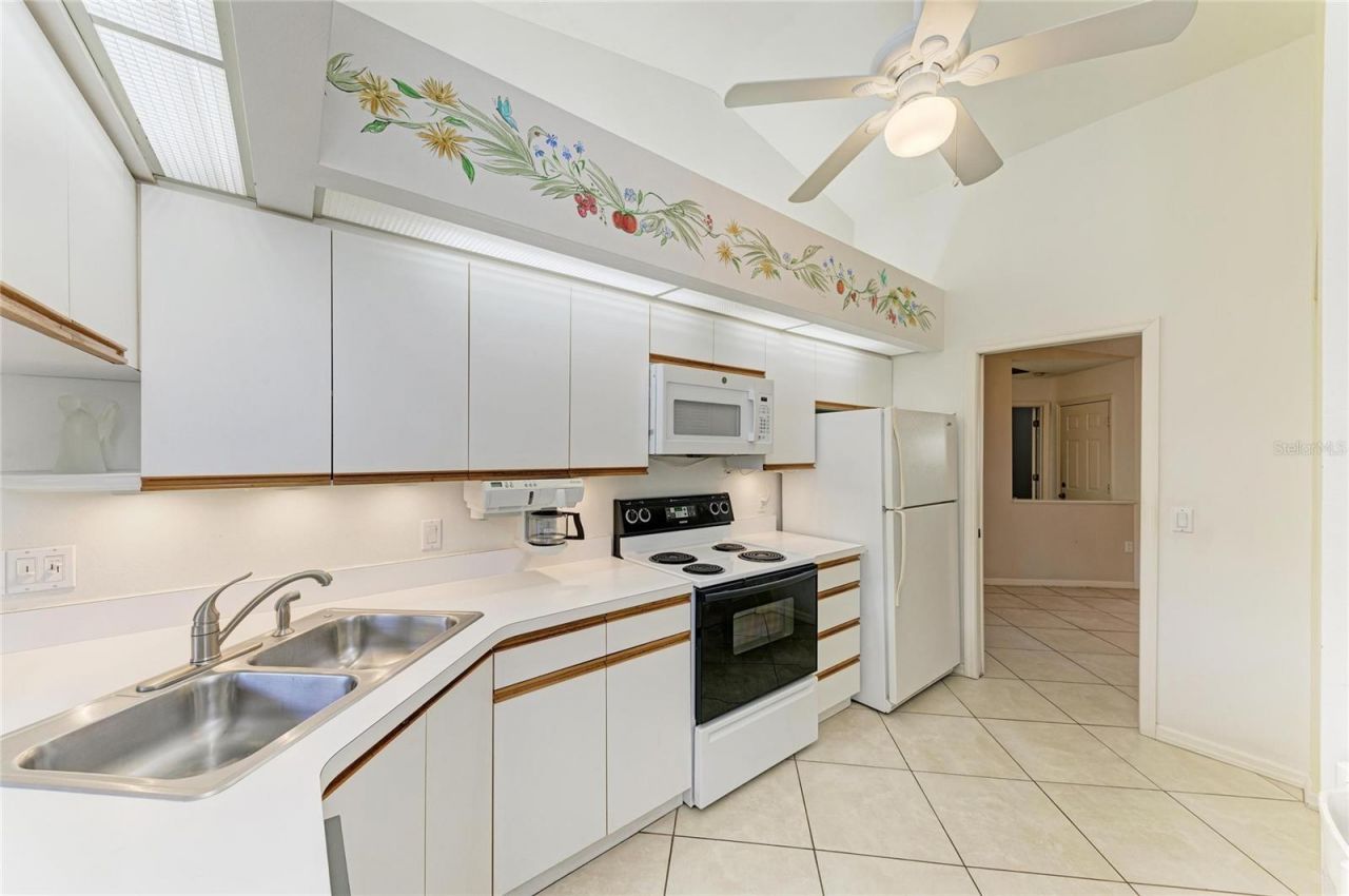 101 Southampton Place N, Unit 248, Venice, FL 34293 Photo