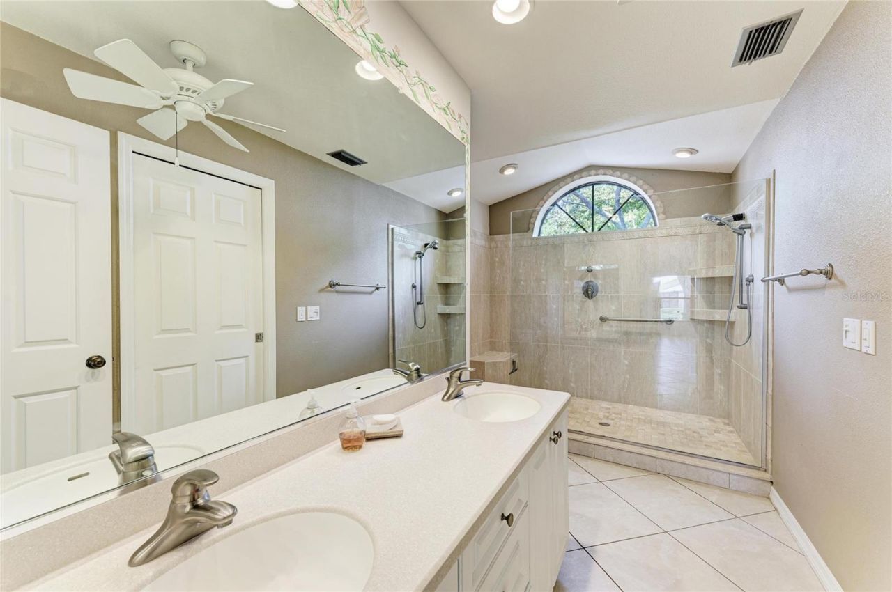 101 Southampton Place N, Unit 248, Venice, FL 34293 Photo