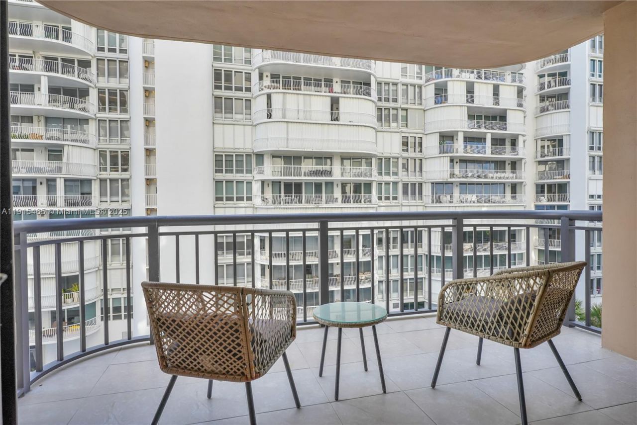 10175 Collins Ave, Unit 504, Bal Harbour, FL 33154 Photo