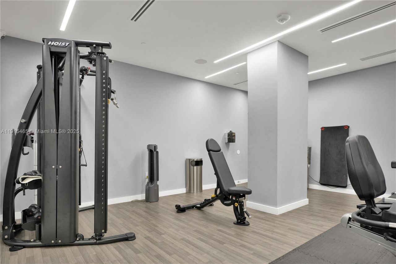 10175 Collins Ave, Unit 504, Bal Harbour, FL 33154 Photo