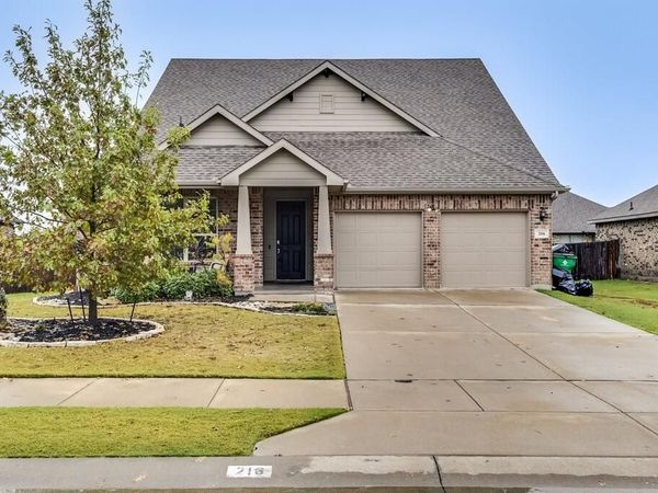 216 Bay, Waxahachie, TX 75165