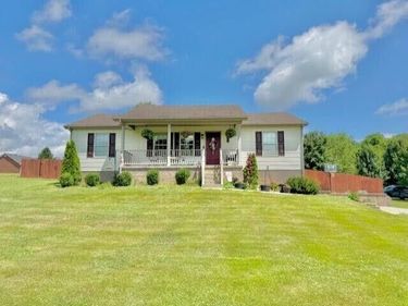 222 Elm Loop, Hustonville, KY 40437