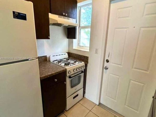 1265 SW 6th St, Unit 10, Miami, FL 33135