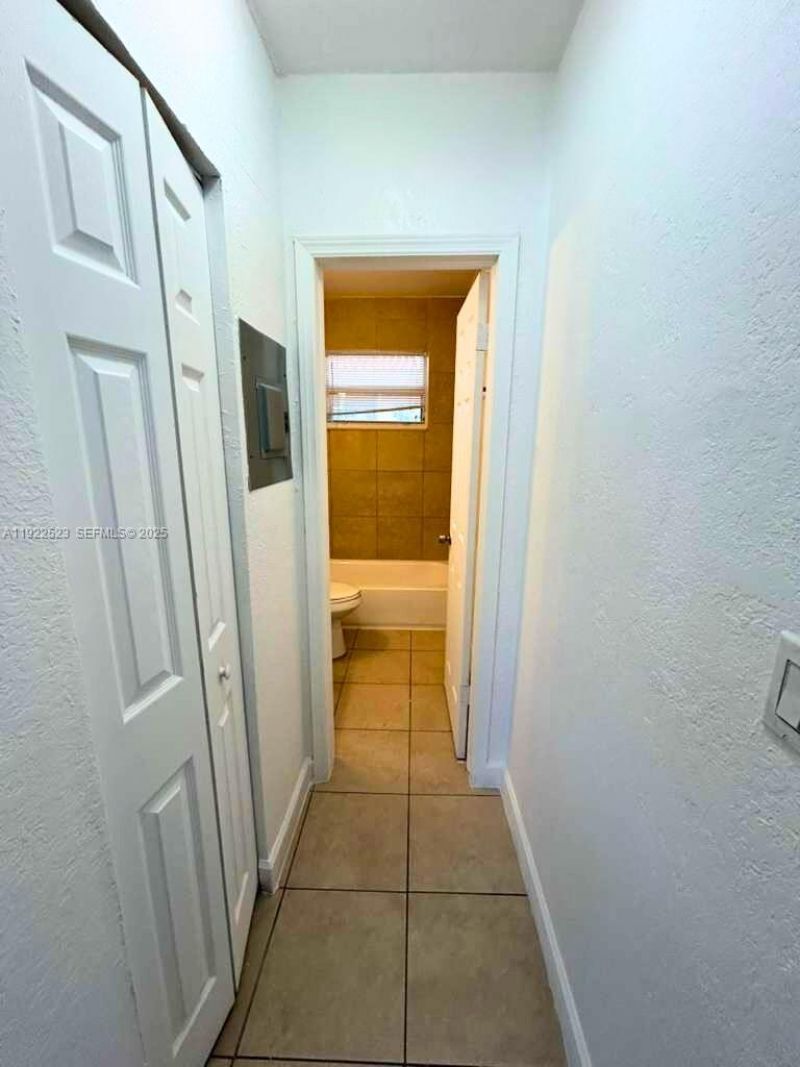 1265 SW 6th St, Unit 10, Miami, FL 33135 Photo