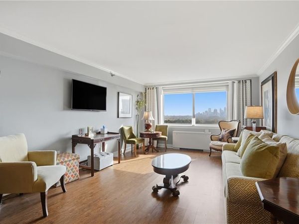 2479 Peachtree Road NE, Unit 1401, Atlanta, GA 30305