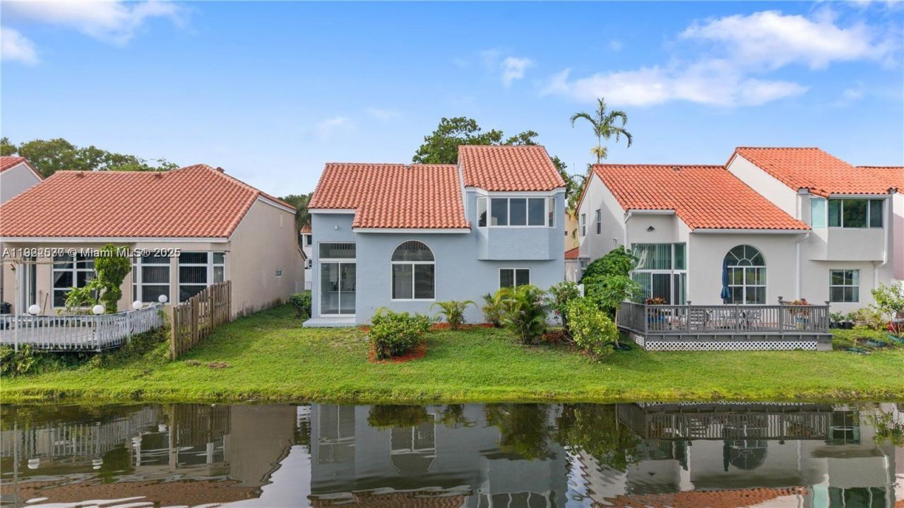 3835 Lombardy St, Hollywood, FL 33021 Photo