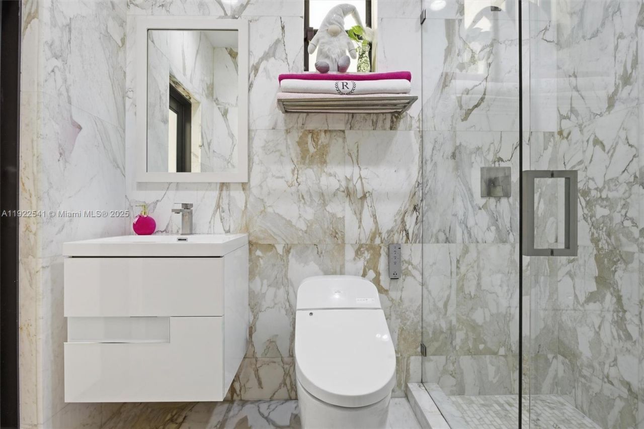 14252 SW 30th St, Miami, FL 33175 Photo