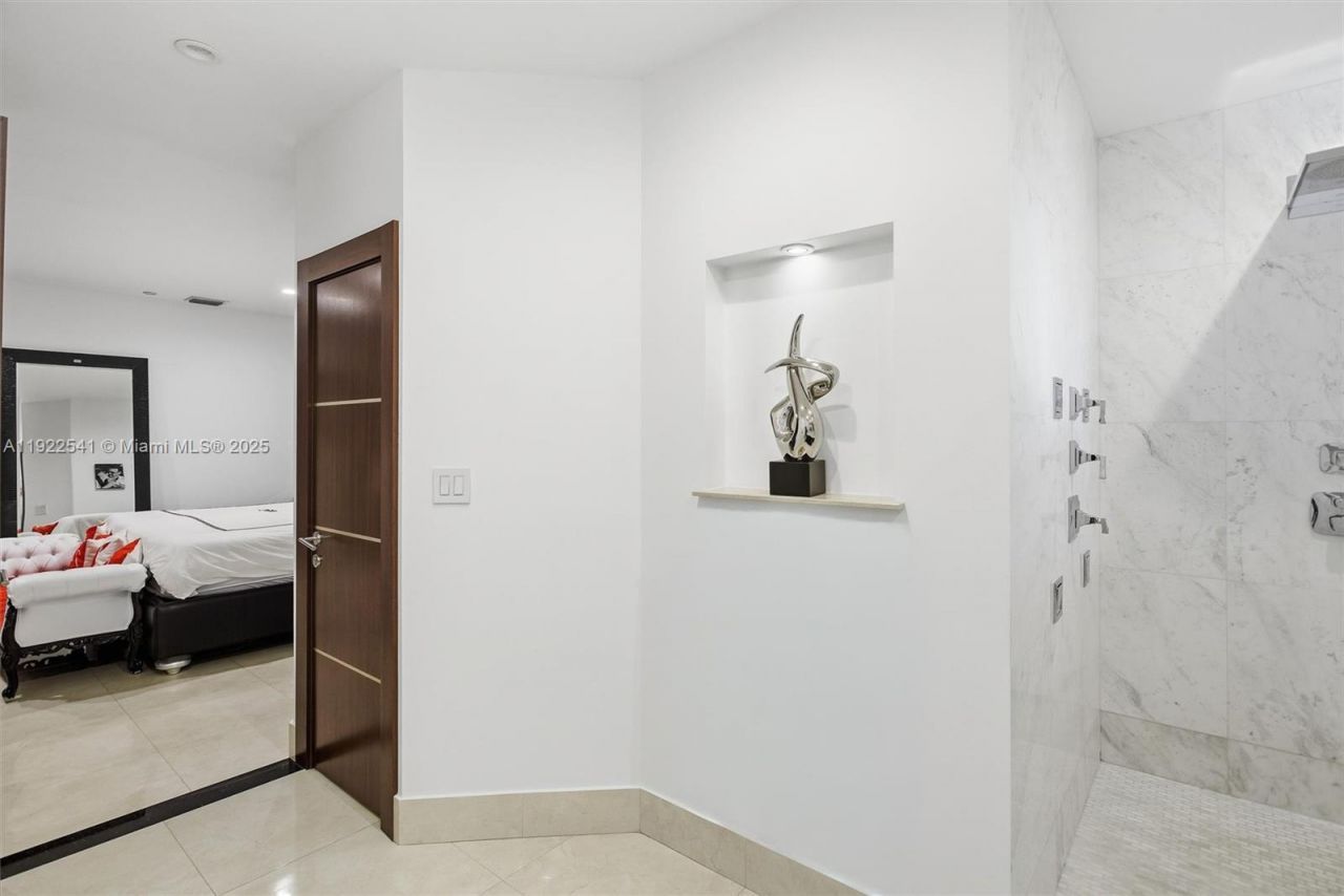 14252 SW 30th St, Miami, FL 33175 Photo