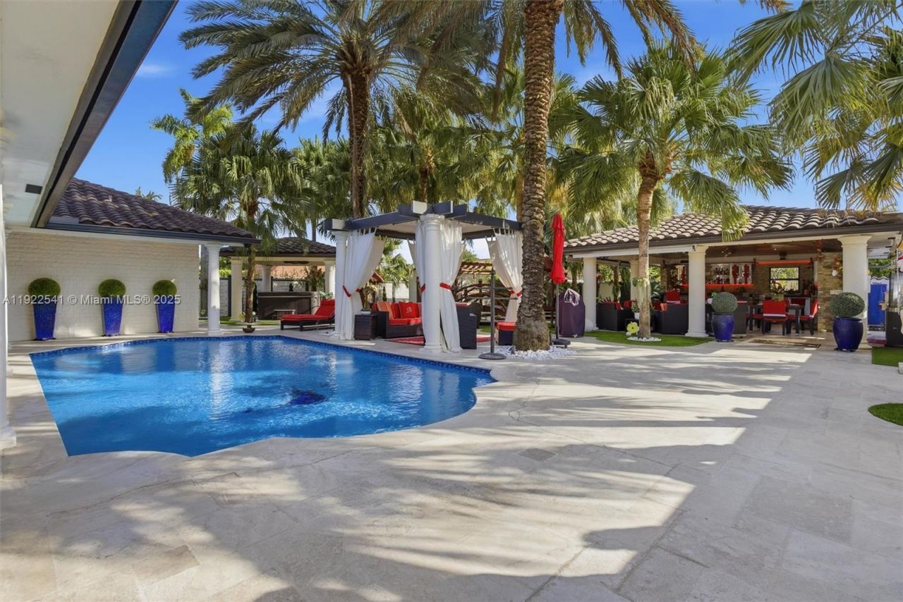 14252 SW 30th St, Miami, FL 33175 Photo