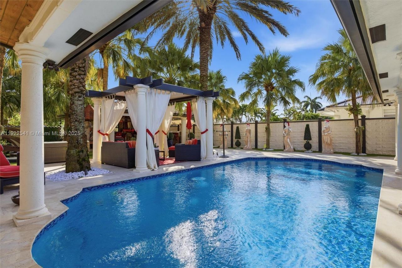 14252 SW 30th St, Miami, FL 33175 Photo