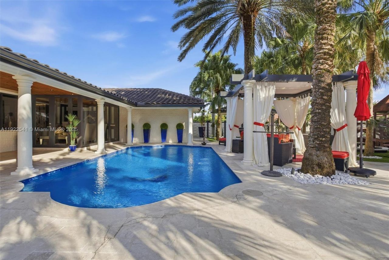 14252 SW 30th St, Miami, FL 33175 Photo