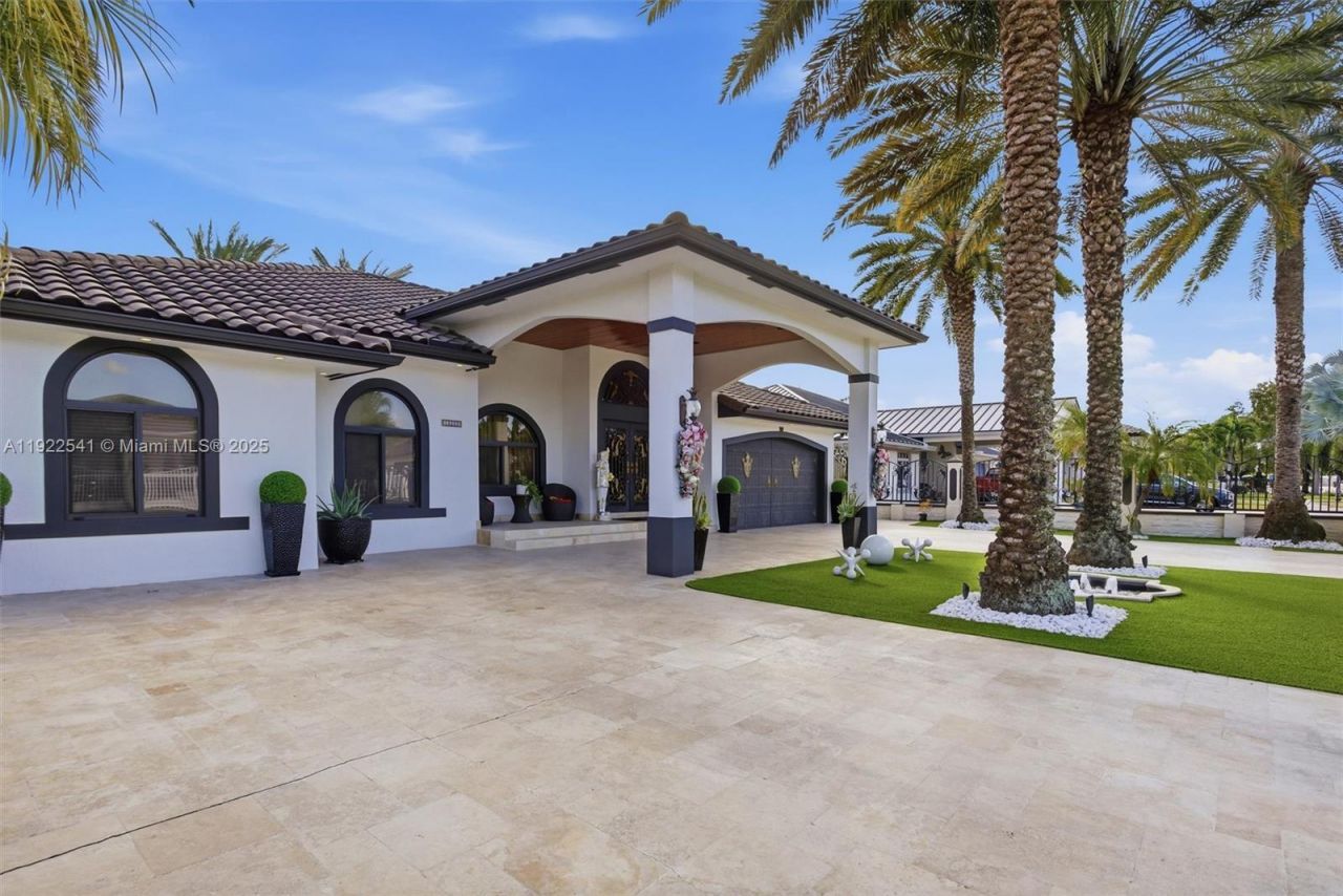 14252 SW 30th St, Miami, FL 33175 Photo