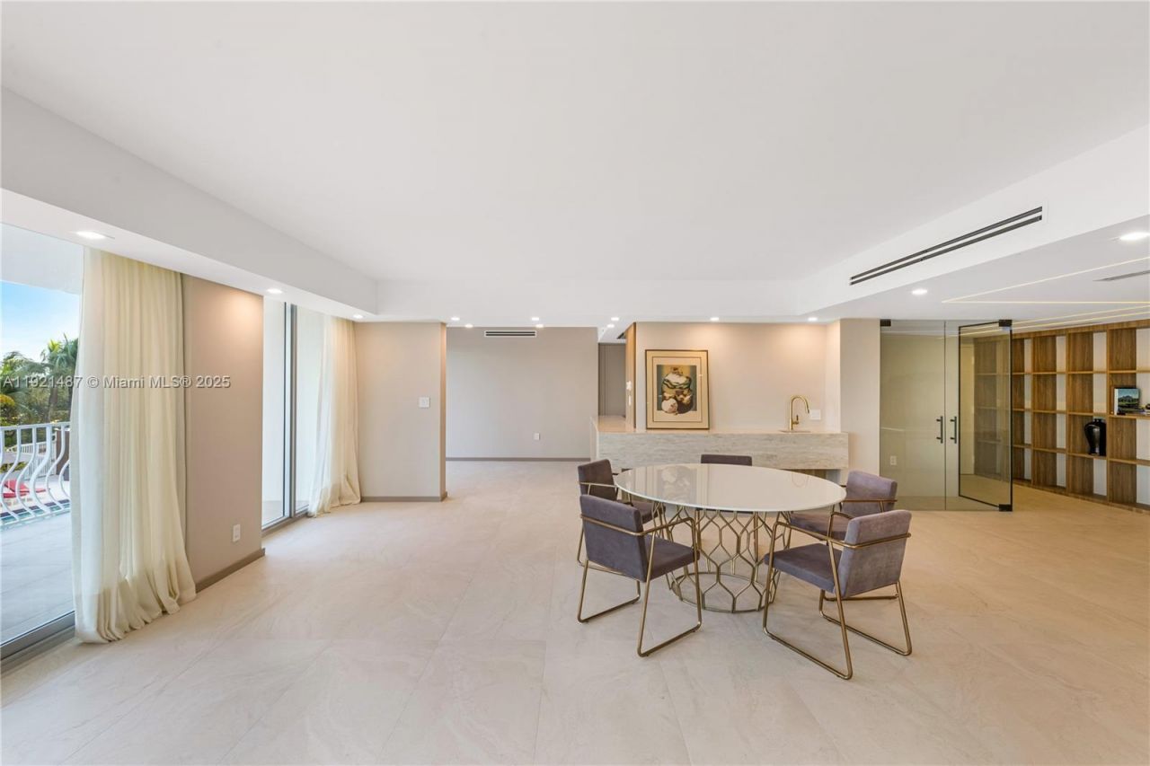 10155 Collins Ave, Unit 202, Bal Harbour, FL 33154 Photo