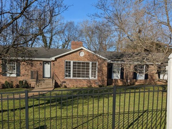 205 7th Ave , Columbia, TN 38401