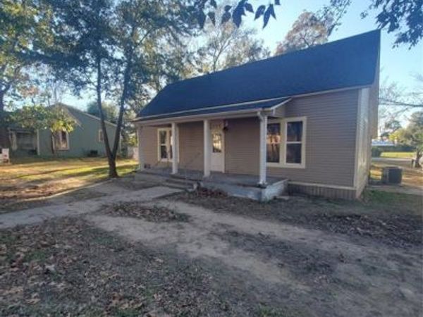 305 Peach Street, Winnsboro, TX 75494