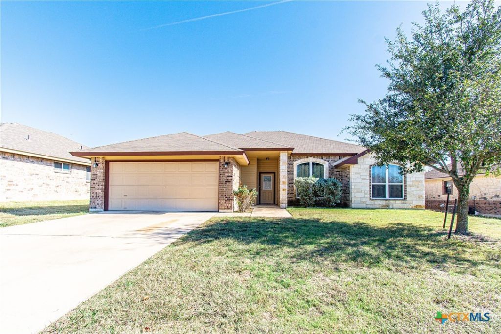 210 Dober Street, Nolanville, TX 76559 Main Photo