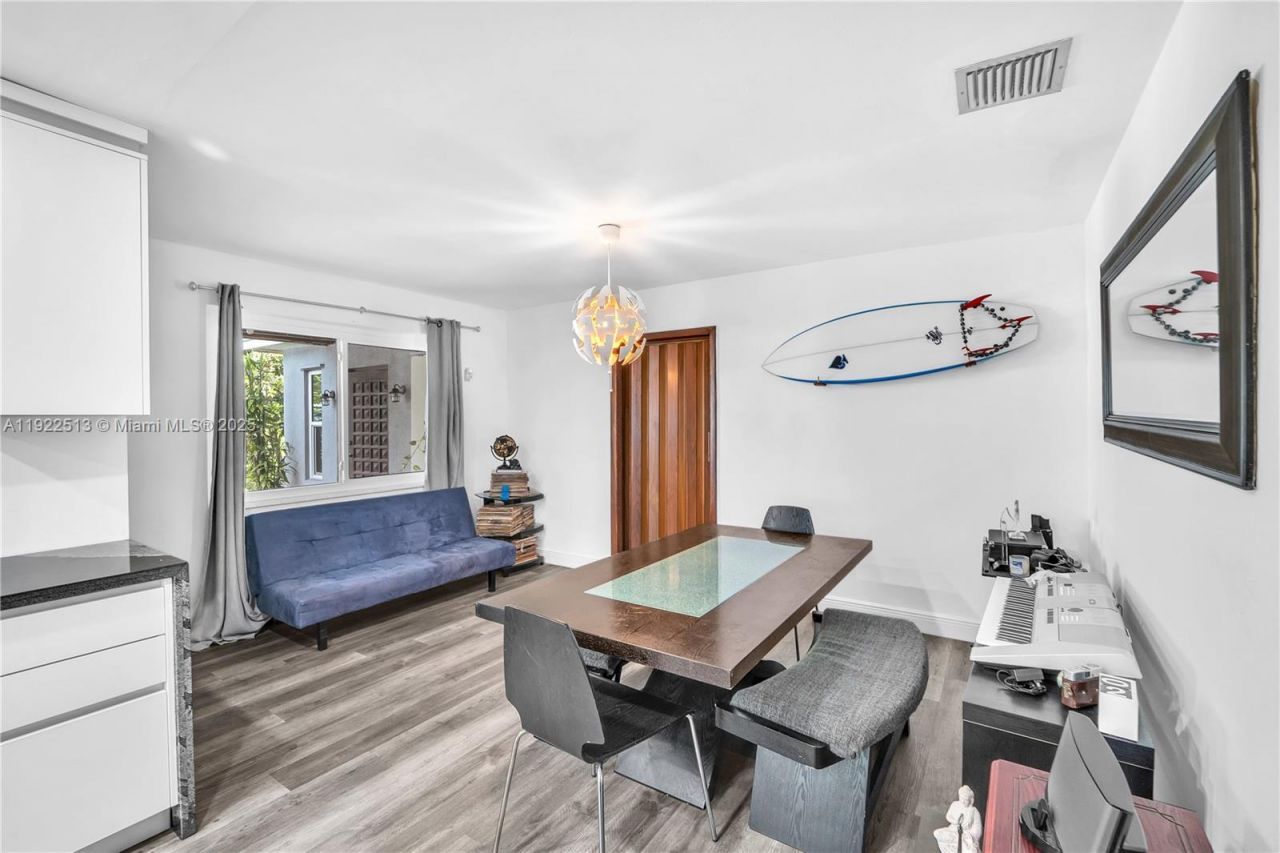 100 NW 123rd St, North Miami, FL 33168 Photo