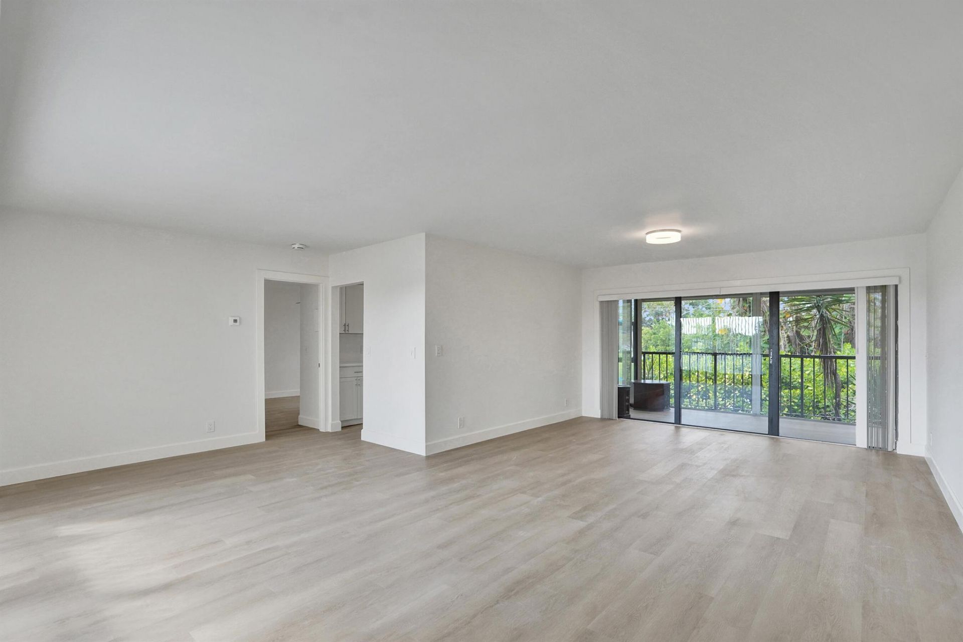 1040 Homewood Boulevard, Unit L202, Delray Beach, FL 33445 Photo