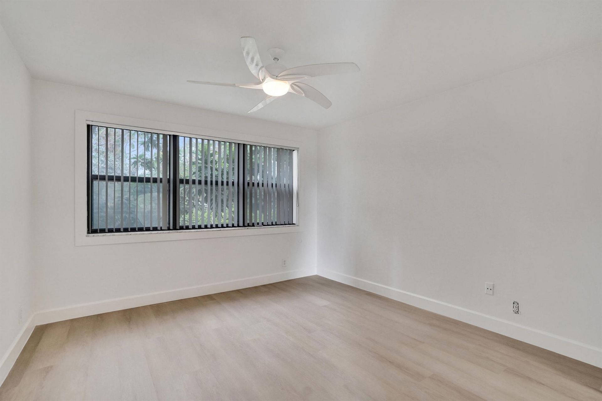 1040 Homewood Boulevard, Unit L202, Delray Beach, FL 33445 Photo