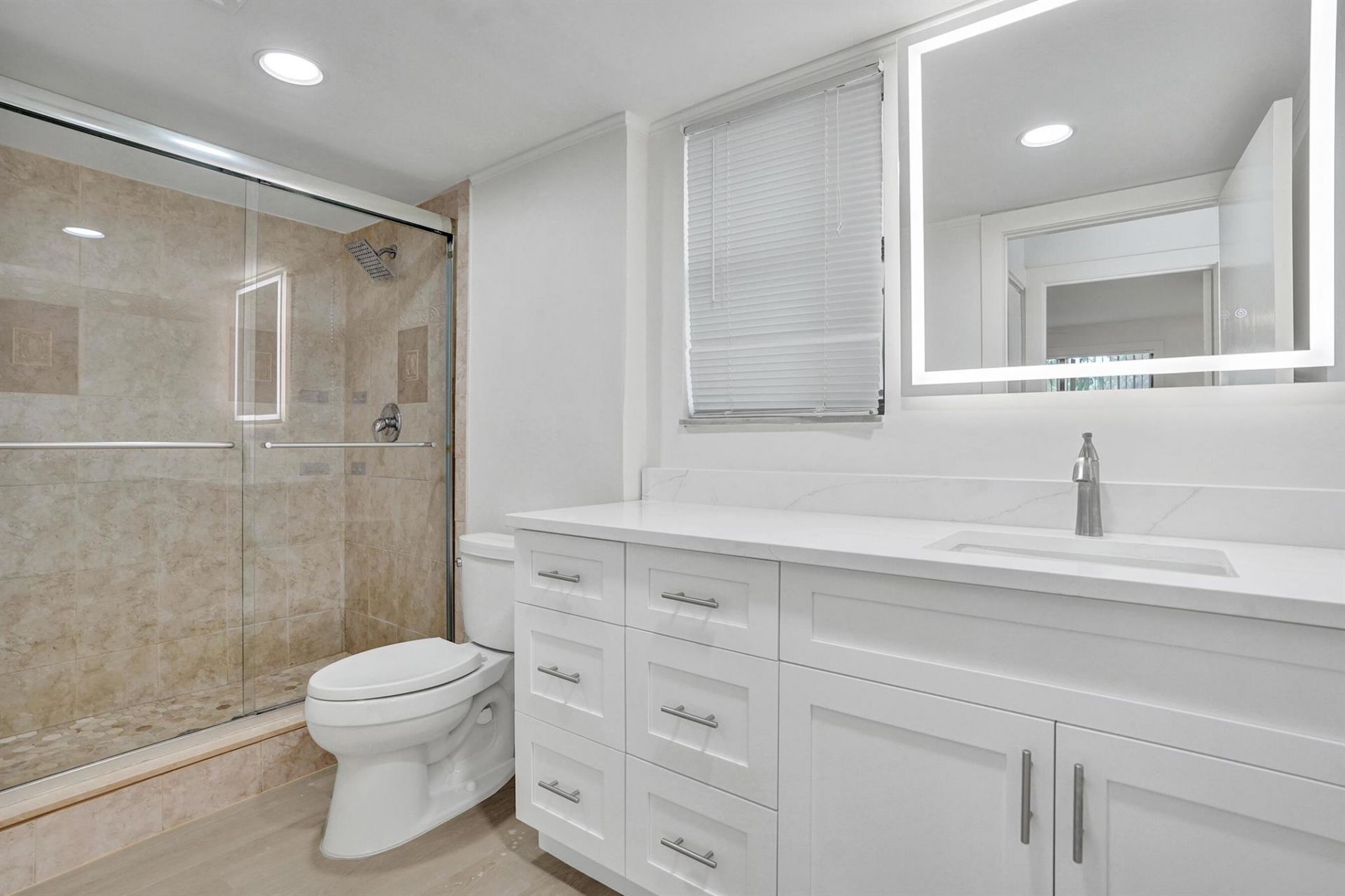 1040 Homewood Boulevard, Unit L202, Delray Beach, FL 33445 Photo