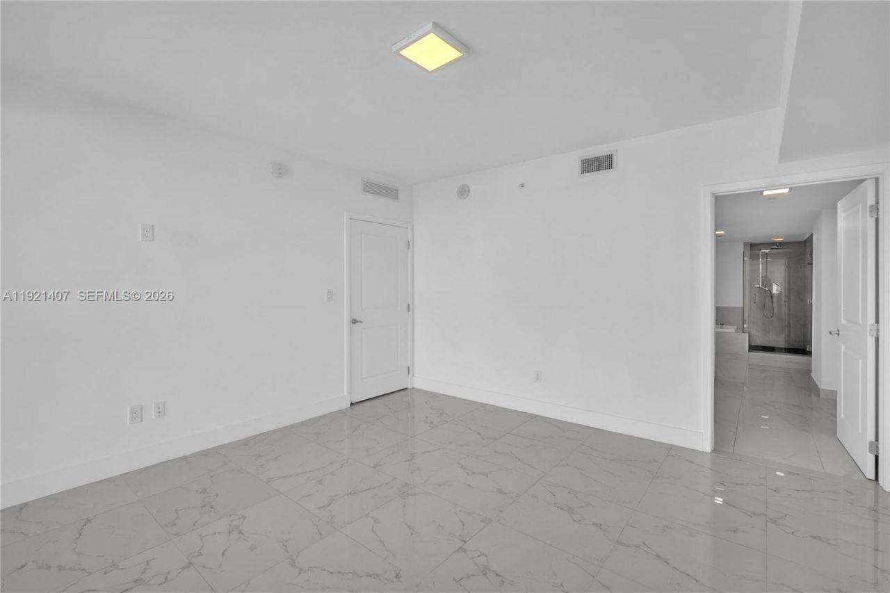 400 Sunny Isles Blvd, Unit 1519, Sunny Isles Beach, FL 33160 Photo