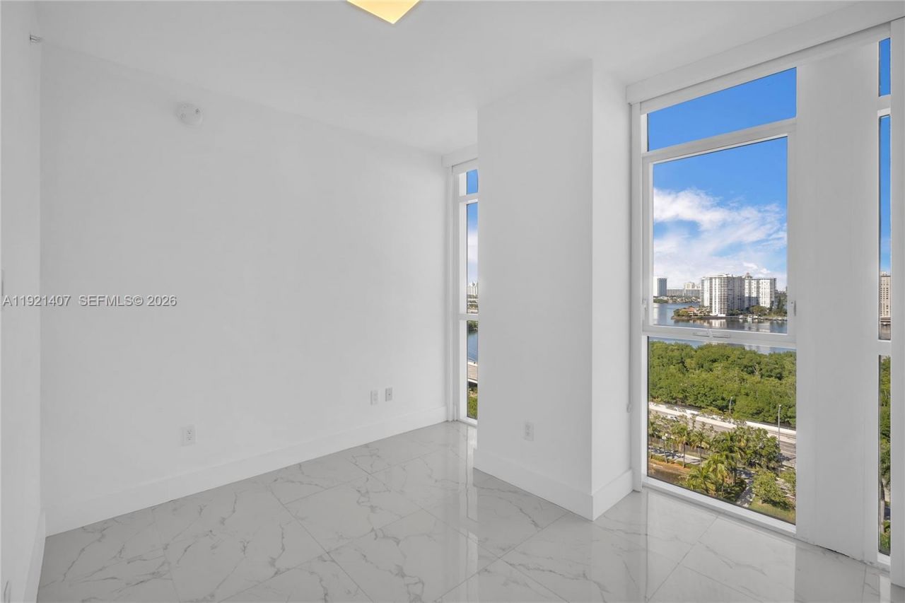 400 Sunny Isles Blvd, Unit 1519, Sunny Isles Beach, FL 33160 Photo