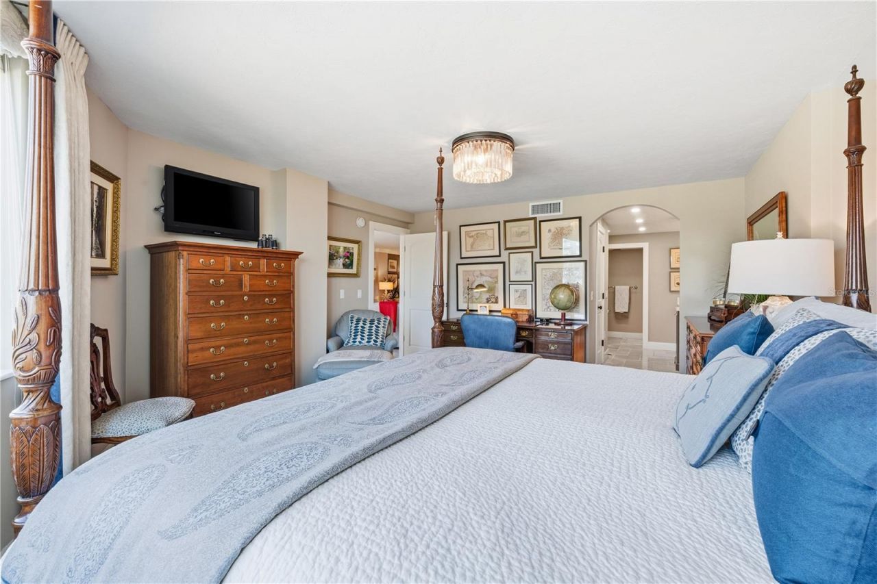 5880 Midnight Pass Road, Unit 302, Sarasota, FL 34242 Photo