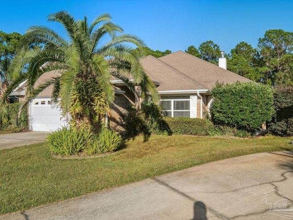 1535 Brigaten Ct, Gulf Breeze, FL 32563
