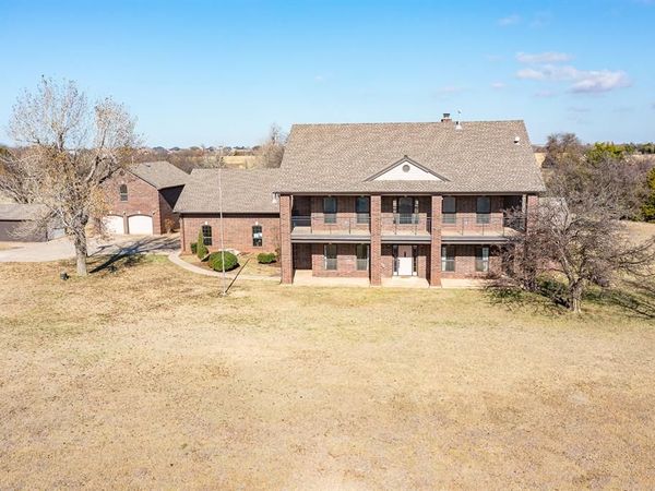 4609 NE Trails End Street, Piedmont, OK 73078