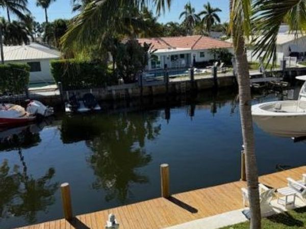 780 Jeffery Street, Unit 2, Boca Raton, FL 33487