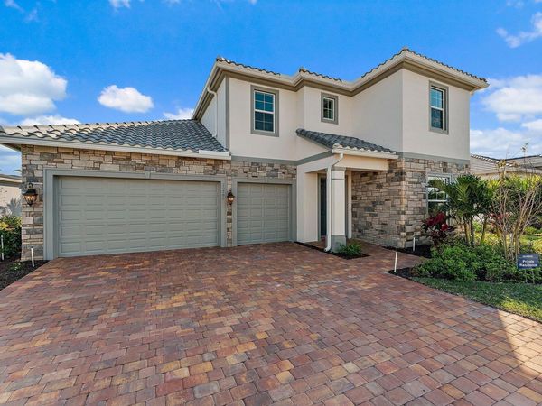 10786 Stellar Circle, Palm Beach Gardens, FL 33412