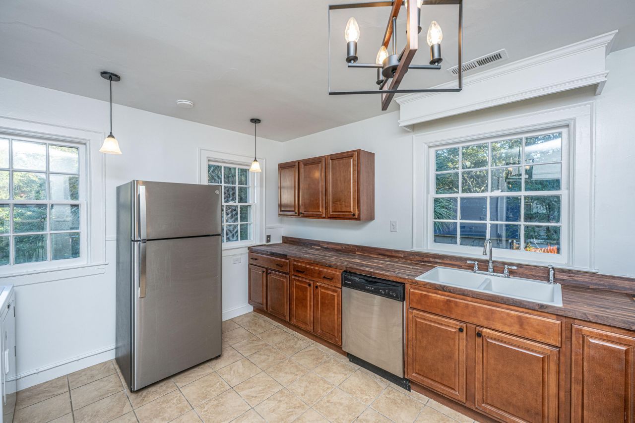 25 Fenwick Drive Photo 16