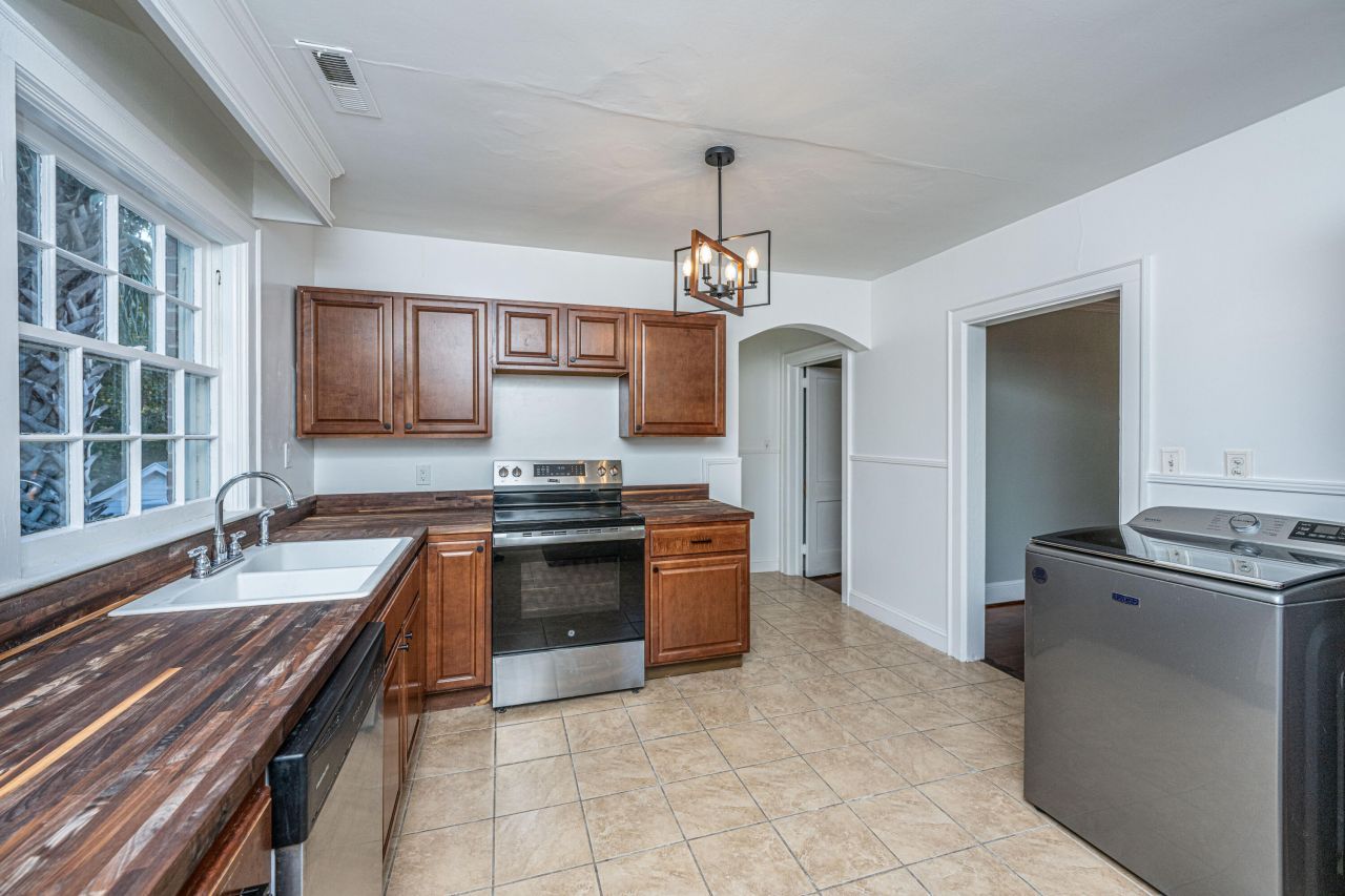 25 Fenwick Drive Photo 18