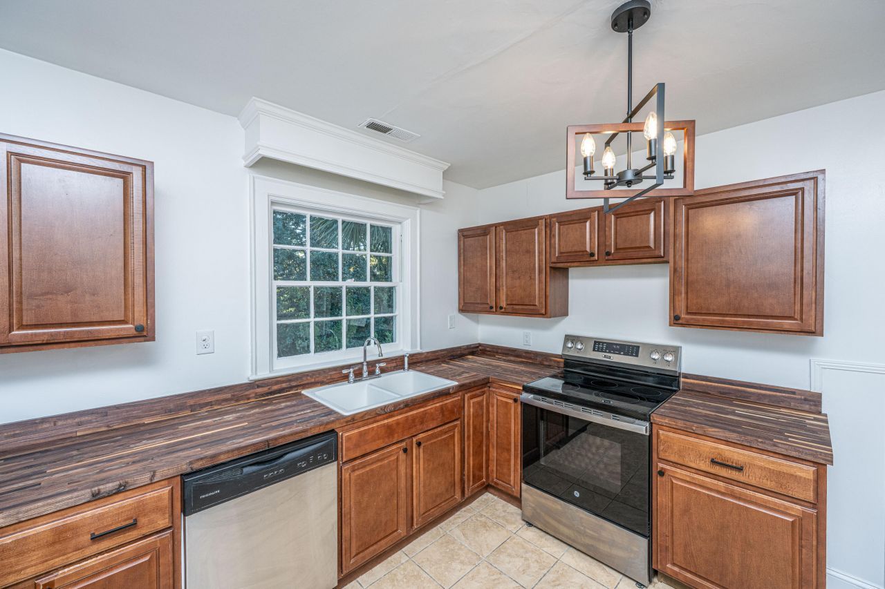 25 Fenwick Drive Photo 20