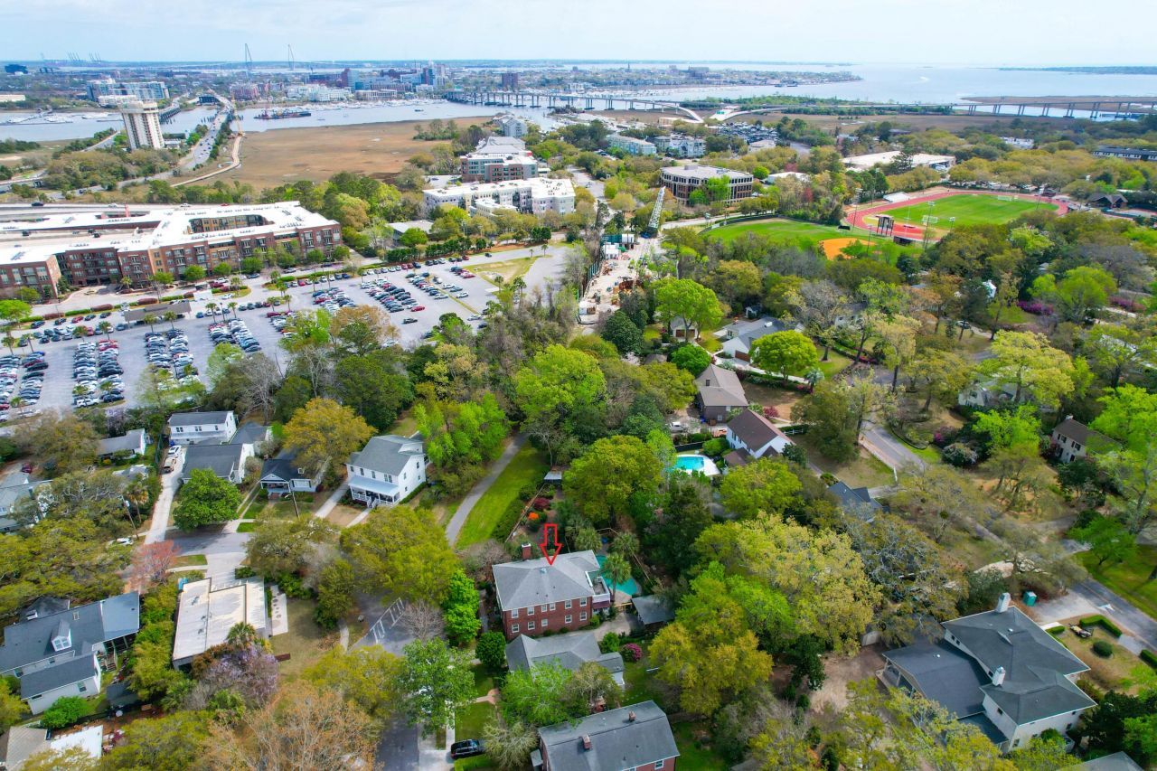 25 Fenwick Drive Photo 48