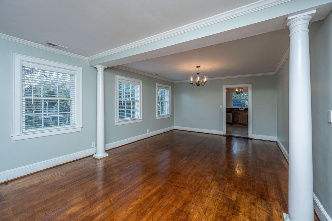 25 Fenwick Drive Photo 6