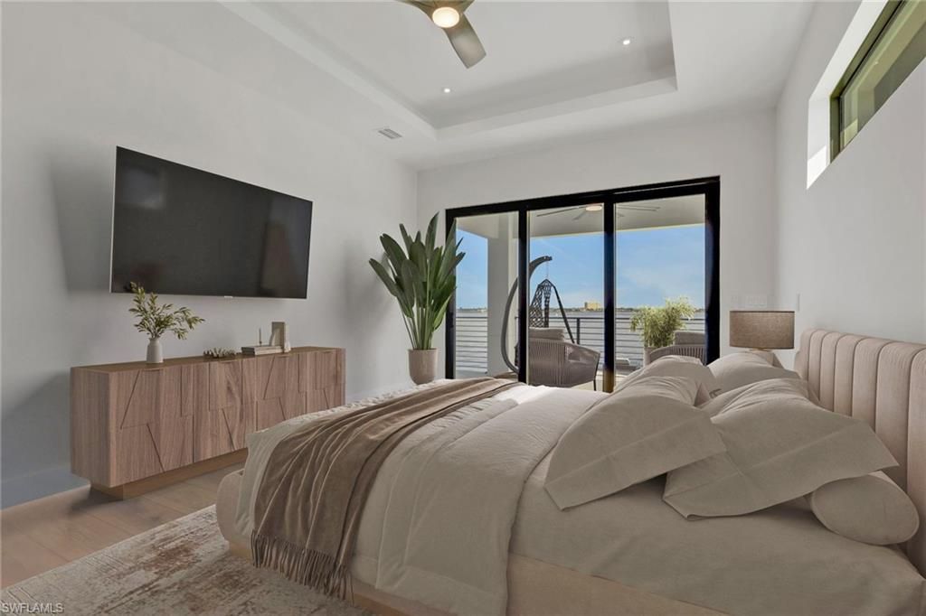 5653 Riverside Dr, Cape Coral, FL 33904 Photo