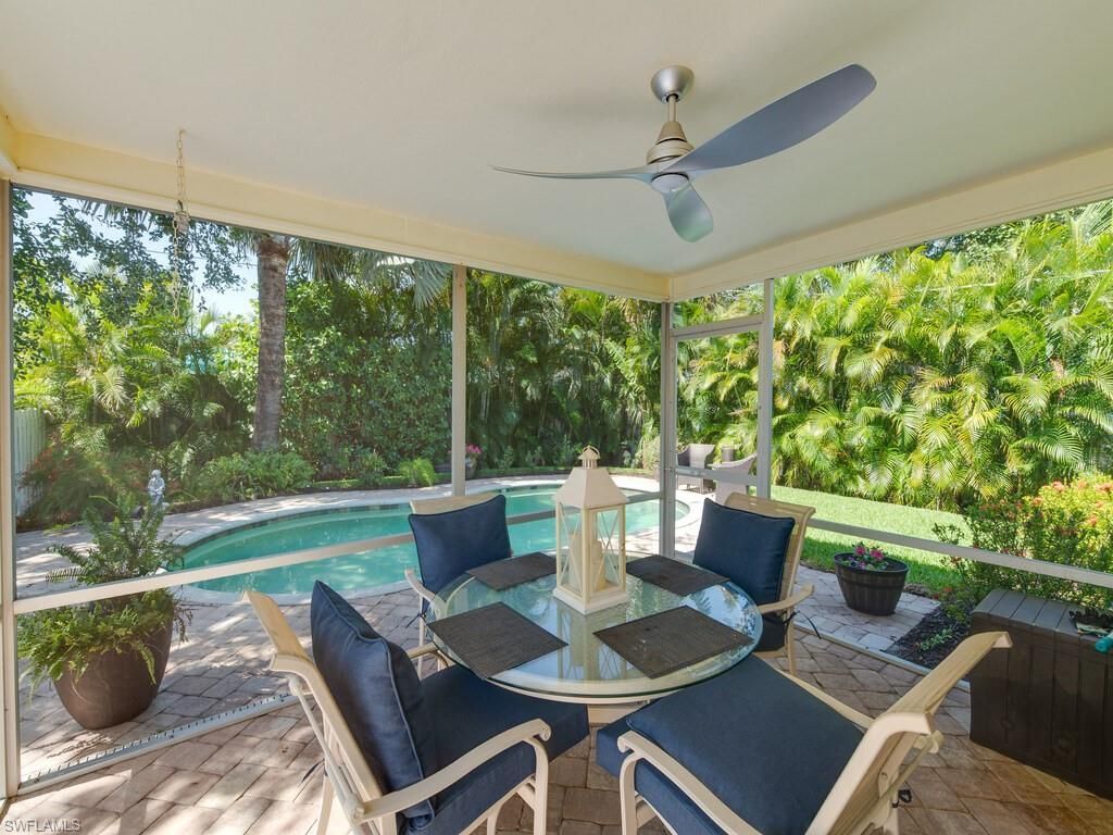 542 110th Ave N, Naples, FL 34108 Main Photo